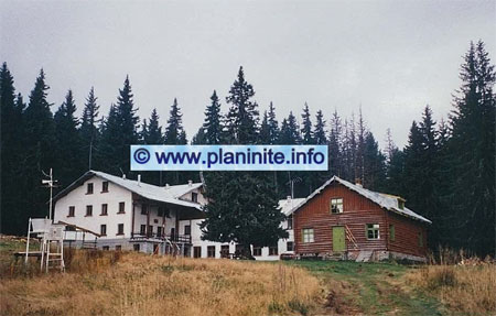 Hut "Vezhen" mountain hut