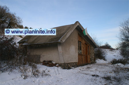 Shelter "Poluvrak" mountain hut