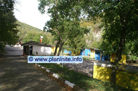 Campsite "Strinava" mountain hut