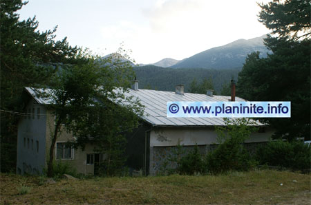 Tourist Base "Golyamata Mochara" mountain hut