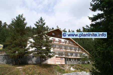 Hut "Skalnite Mostove" mountain hut
