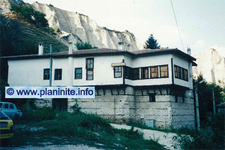 Tourist Hostel Ya In Melnik mountain hut