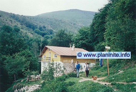 Hut "Ravnets" mountain hut