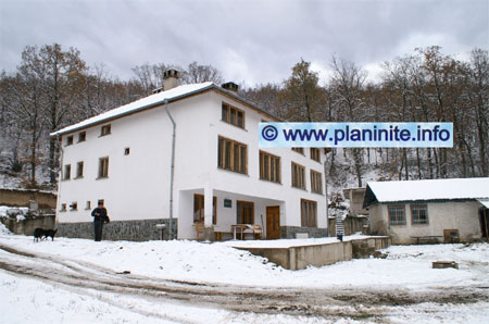 Hunting Hut "Strelets" mountain hut