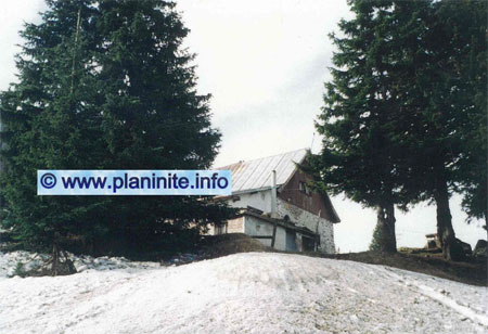 Hut "Perelik" mountain hut