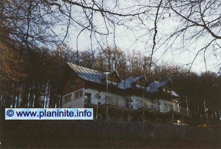 Hut "Srednogorets" mountain hut