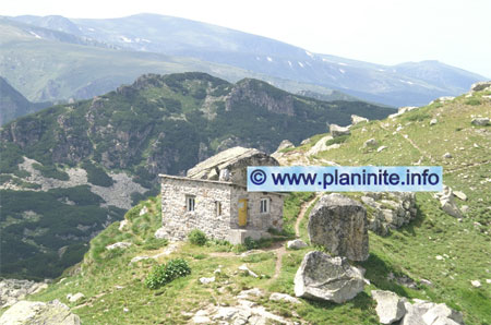 Shelter "Strashnoto Ezero" mountain hut