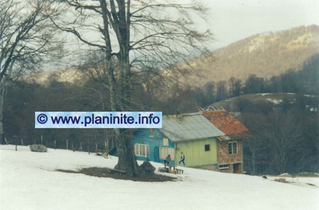 Hut "Strazhata" mountain hut