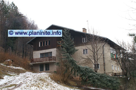 Hut "Slavey" mountain hut