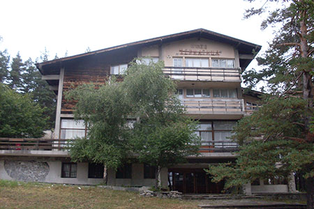 Hut "Chernatitsa" mountain hut