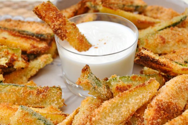 Baked Zucchini with Yogurt-Mayo Dip