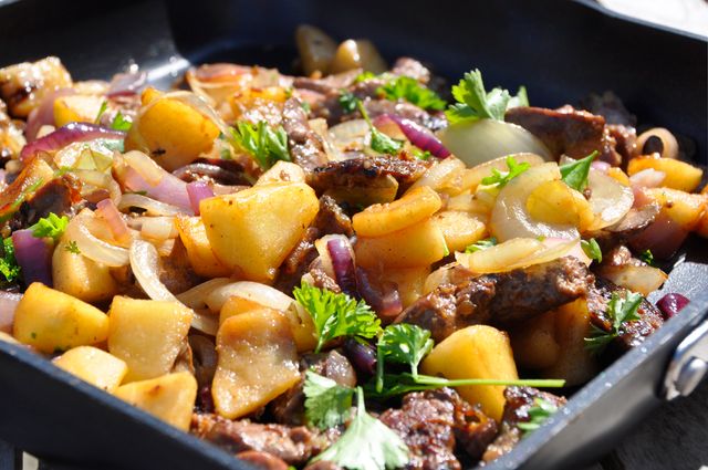 Chicken Liver with Caramelized Apple