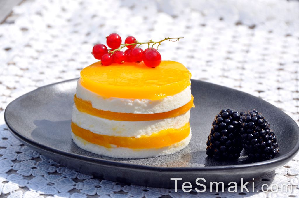 Dessert à la mangue avec lait fermenté 2