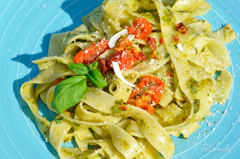 Pasta with Basil Pesto 1