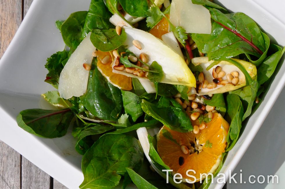 Spinach, Endive, and Honey Dressing Salad 1