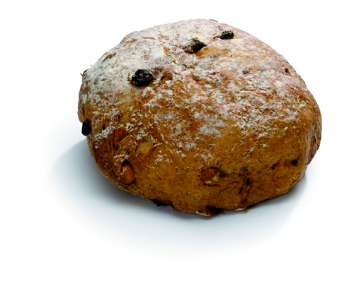 Nut bread with raisins
