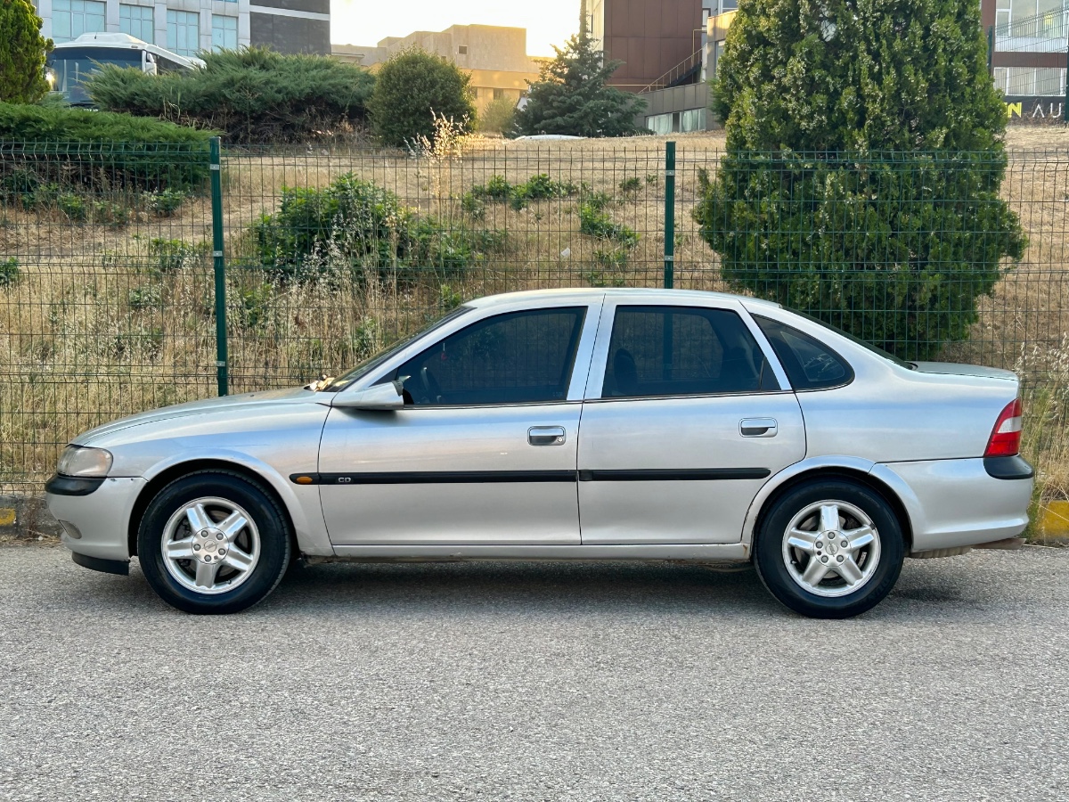 1996 OPEL VECTRA 2.0Cd — görsel 2