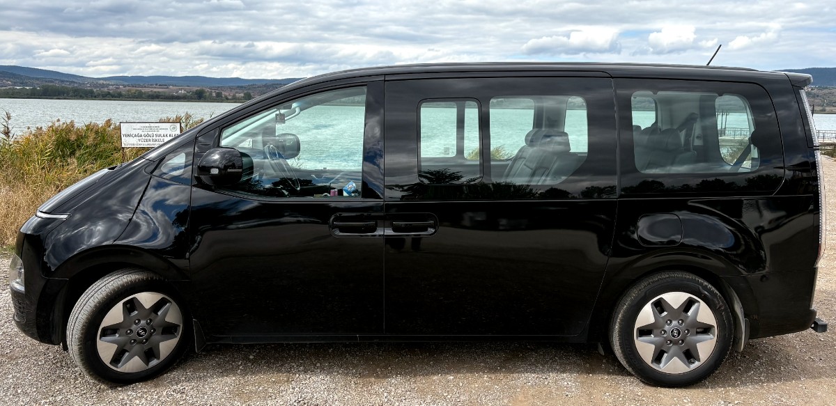 2023 Hyundai Staria Elite 4x4 Hatasız — görsel 4