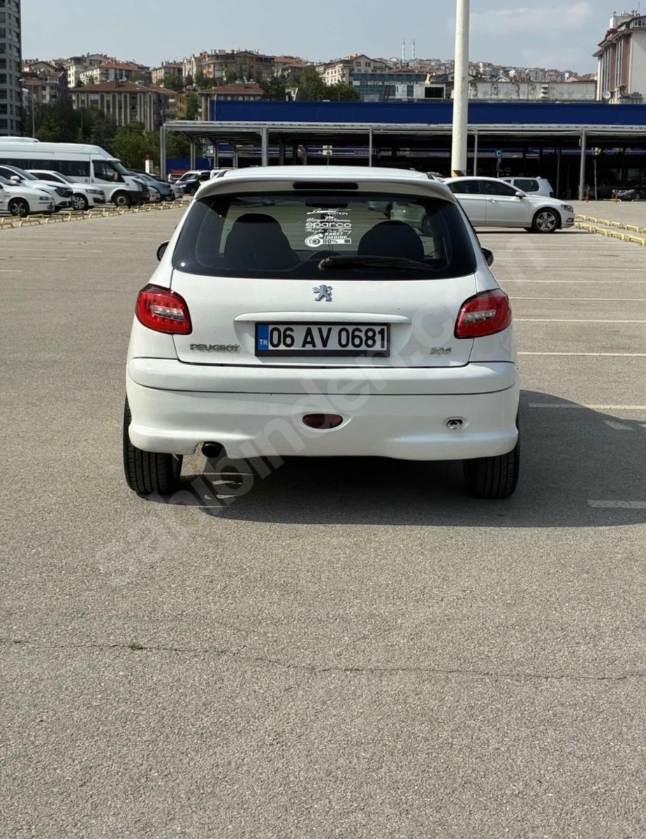 2006 Model 206 Van — görsel 2