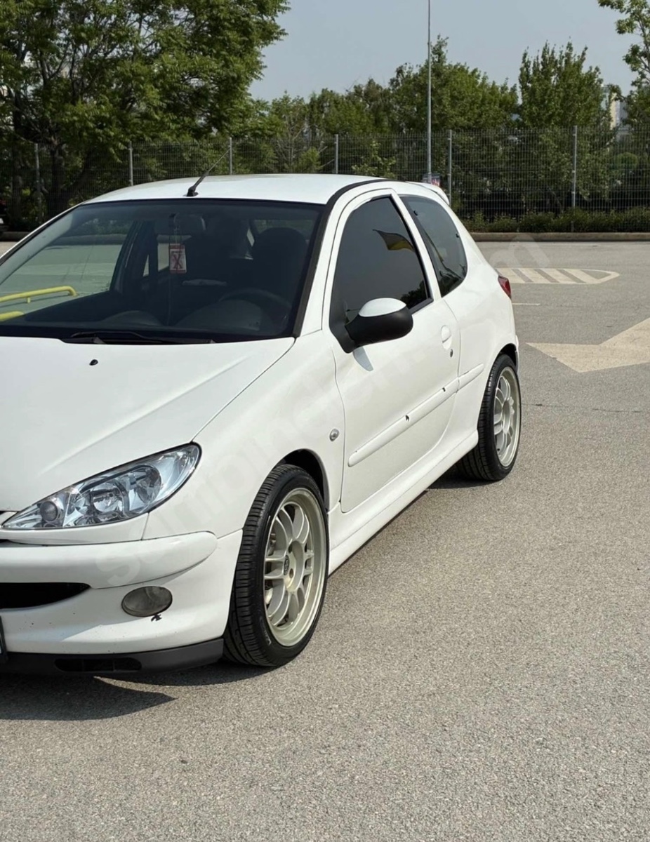 2006 Model 206 Van — görsel 4