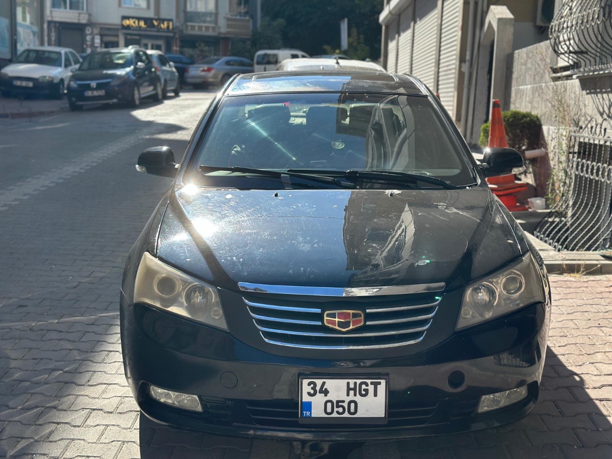 Geely Emgrand  2011 model  370000 — görsel 2