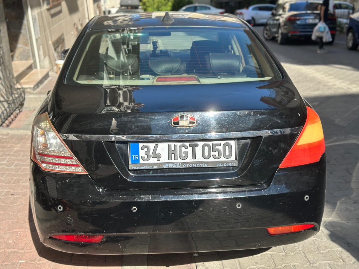 Geely Emgrand  2011 model  370000 — görsel 8