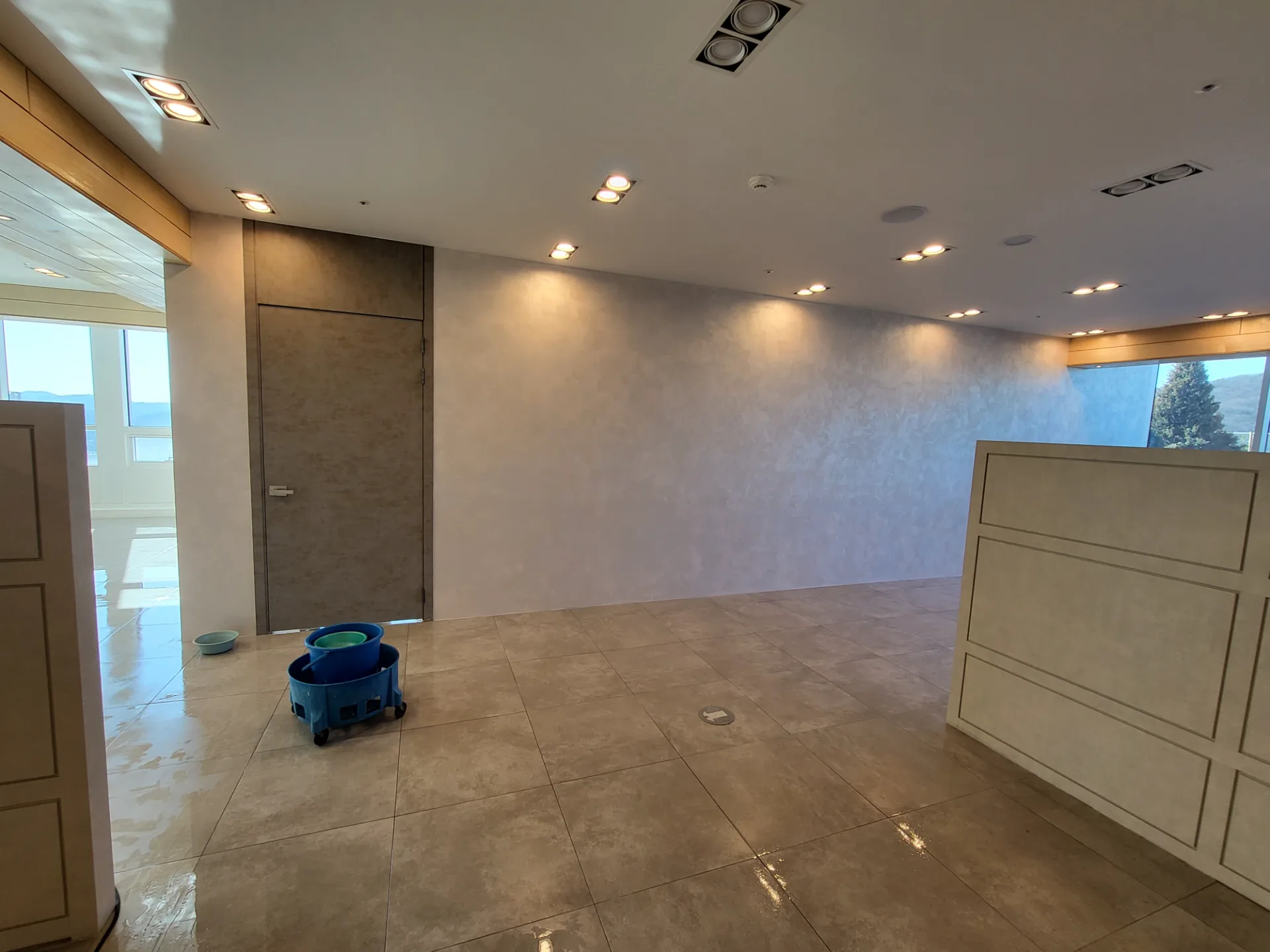 New Project의 소재와 동선