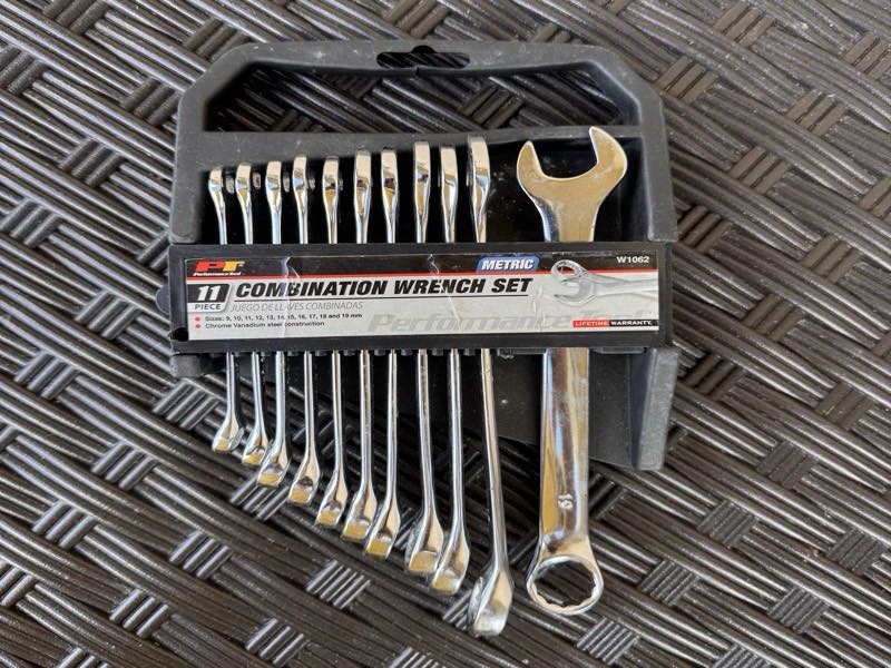 11 piece Combination Wrench Set Metric