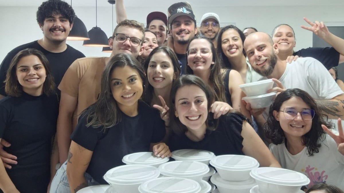 Imagem representativa da ação social Entrega de marmitas.