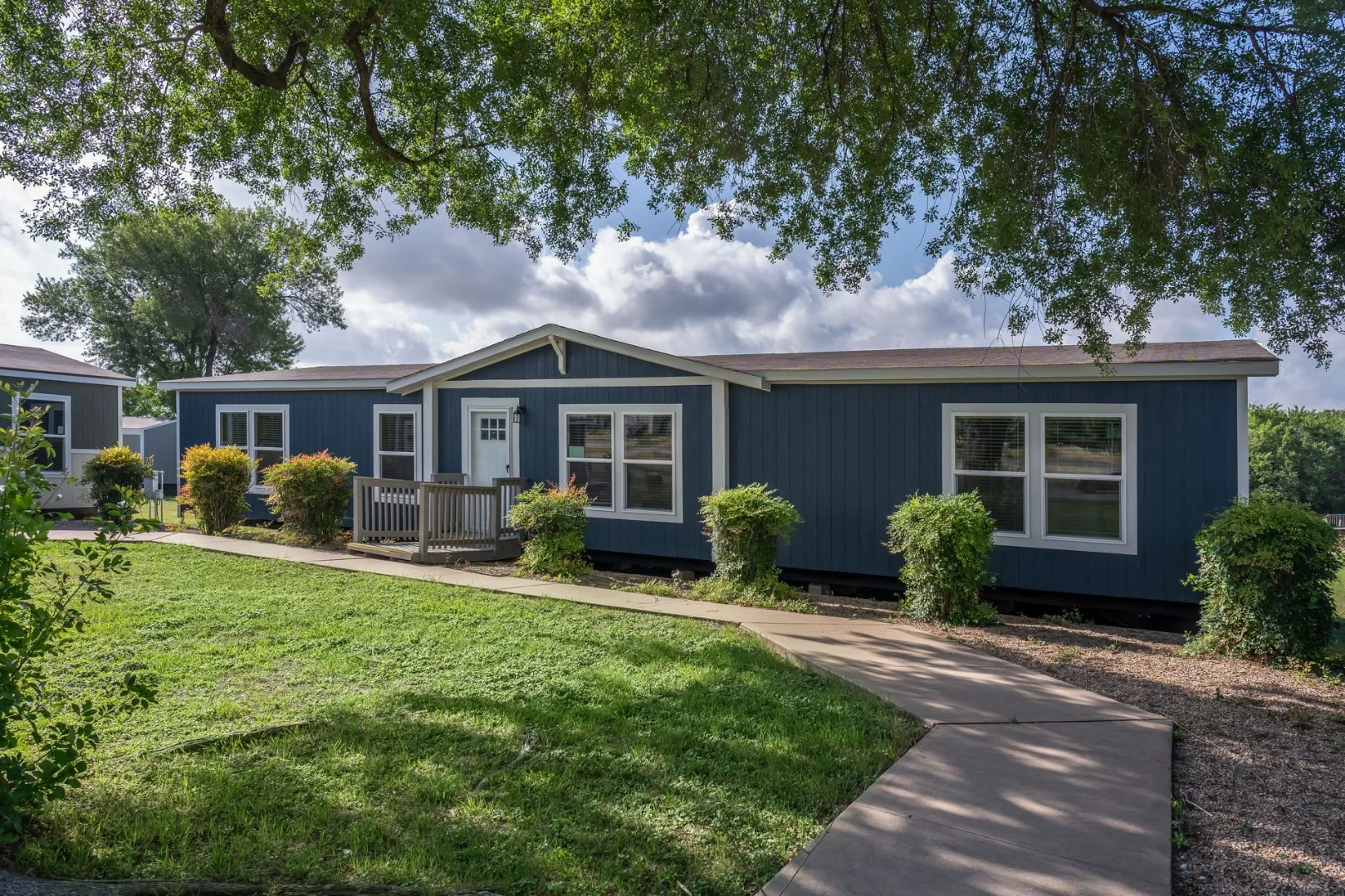 Bluebonnet Breeze 38CLB28643AH Double Wide by Clayton thumbnail 2