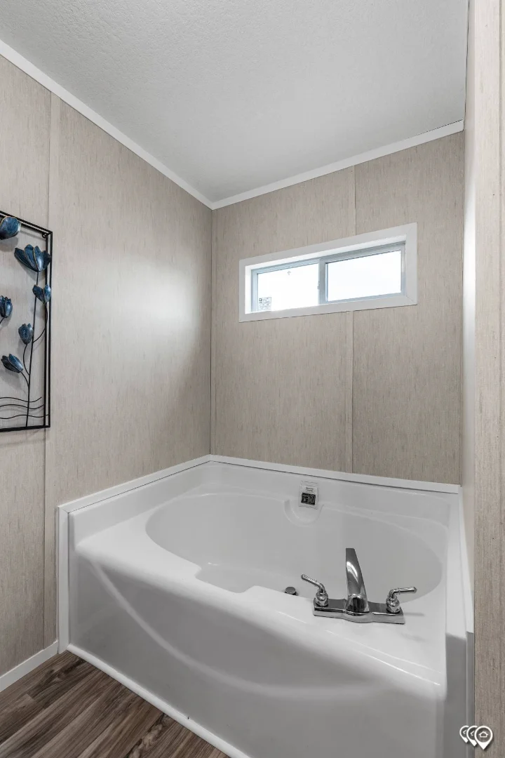 The Raizer ARC1680-8004 Single Wide by Sunshine Homes thumbnail 4