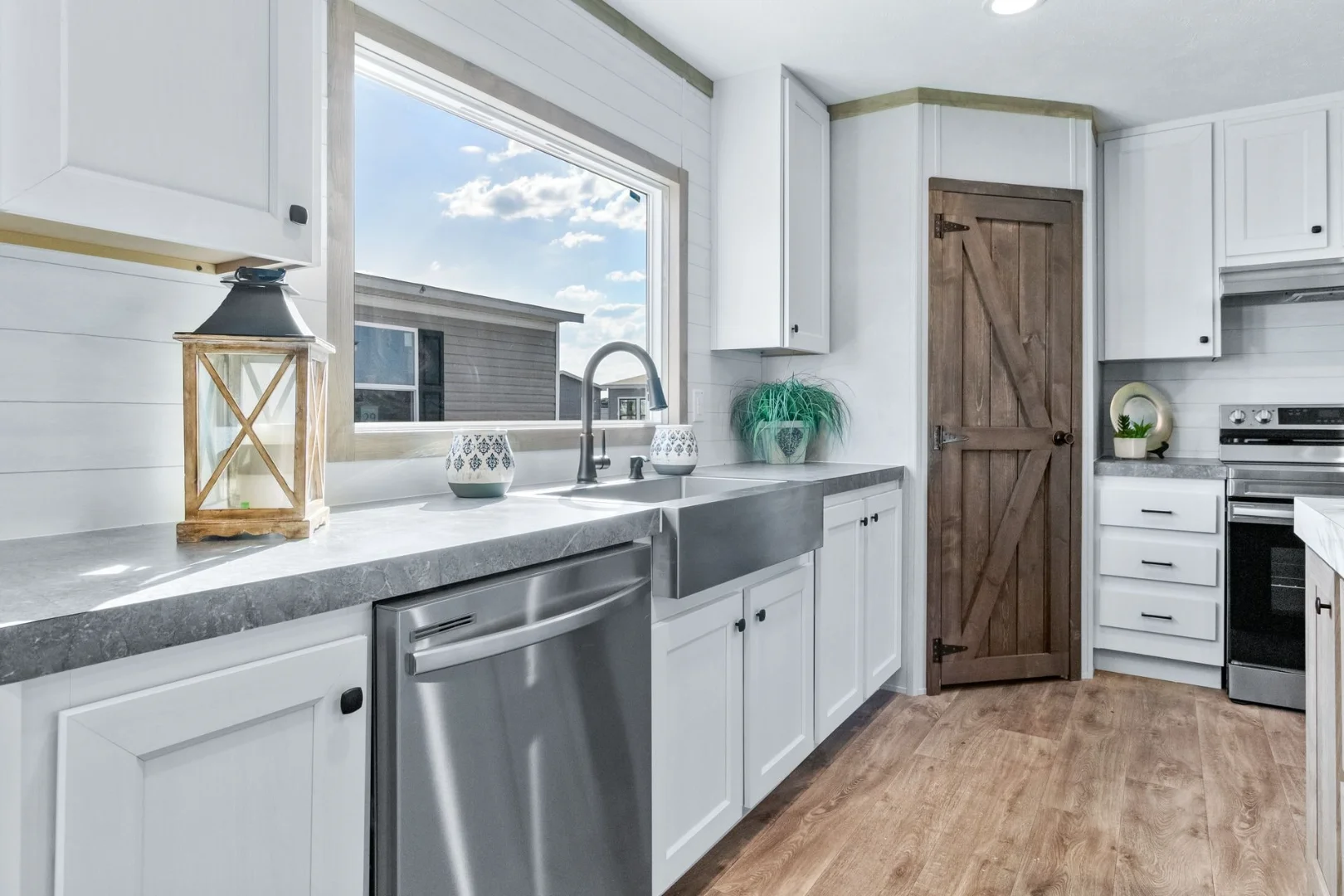 PT 78 38SLT28563DH Double Wide by Clayton thumbnail 4