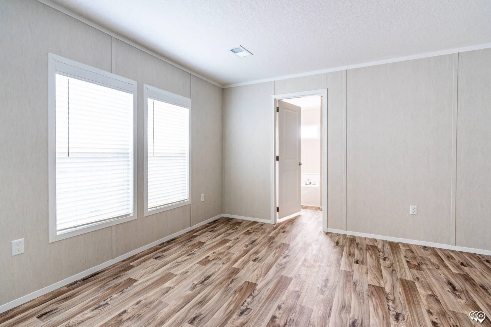 The Wright ARC1680-8016 Single Wide by Sunshine Homes thumbnail 5
