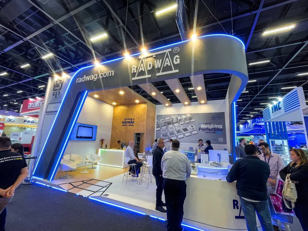 Stand Radwag Feira Analítica 2025 — imagem 7