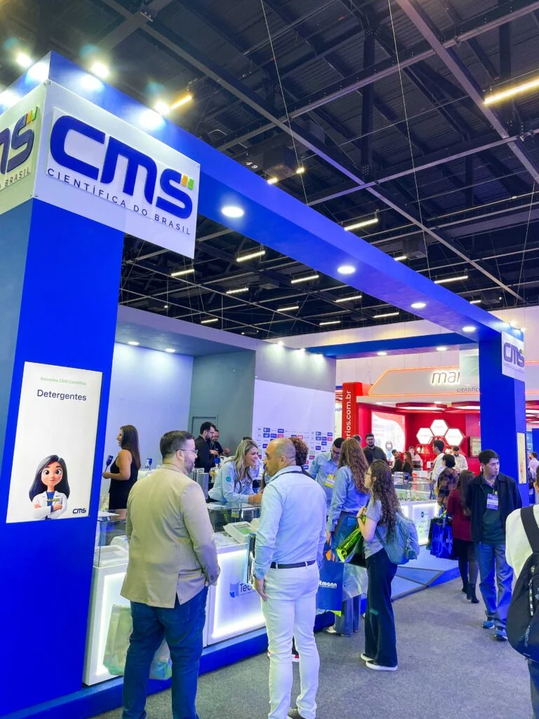 Stand CMS Feira Analítica 2025 — imagem 4