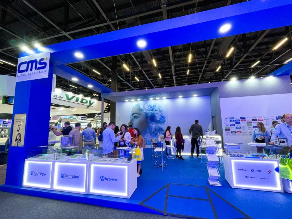 Stand CMS Feira Analítica 2025 — imagem 5