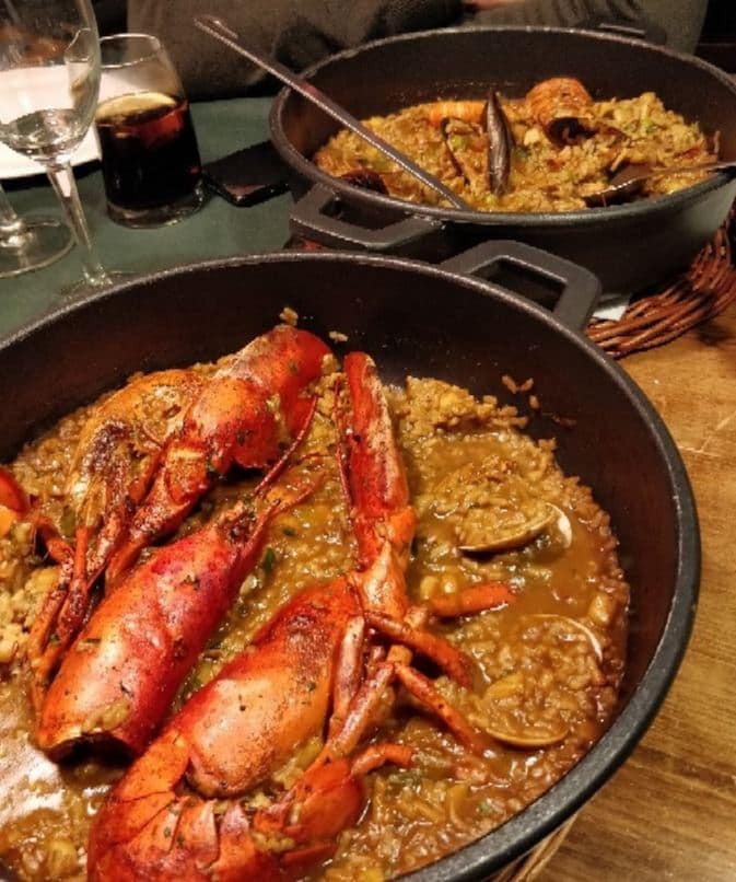 Mesa arroces bogavante
