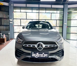 Mercedes Benz GLA 220d 4 Matic