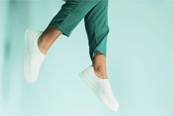 Shoes for nurses image