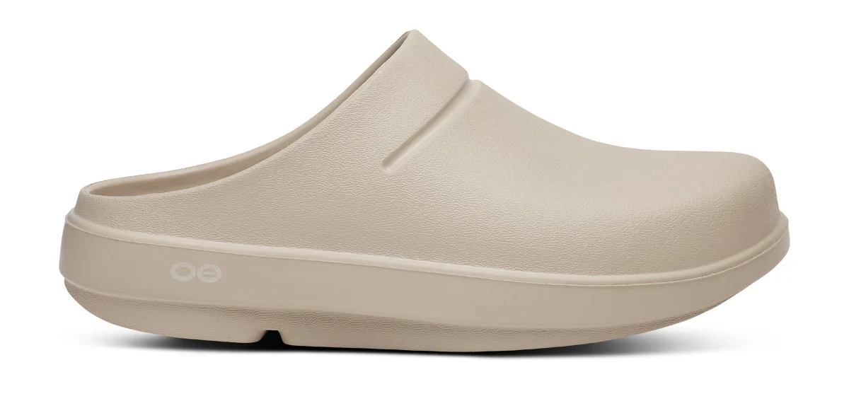 OOFOS OOcloog Clog image