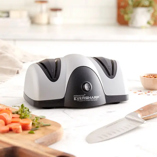 5. Presto 08800 EverSharp Electric Knife Sharpener