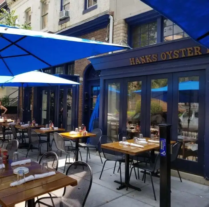 Hank’s Oyster Bar