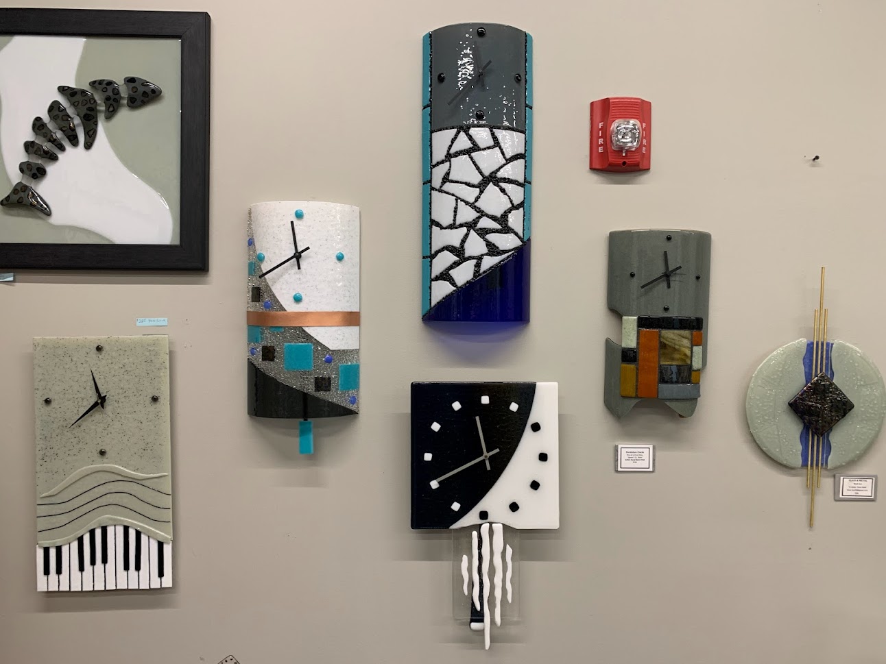 GLASS CLOCKS
