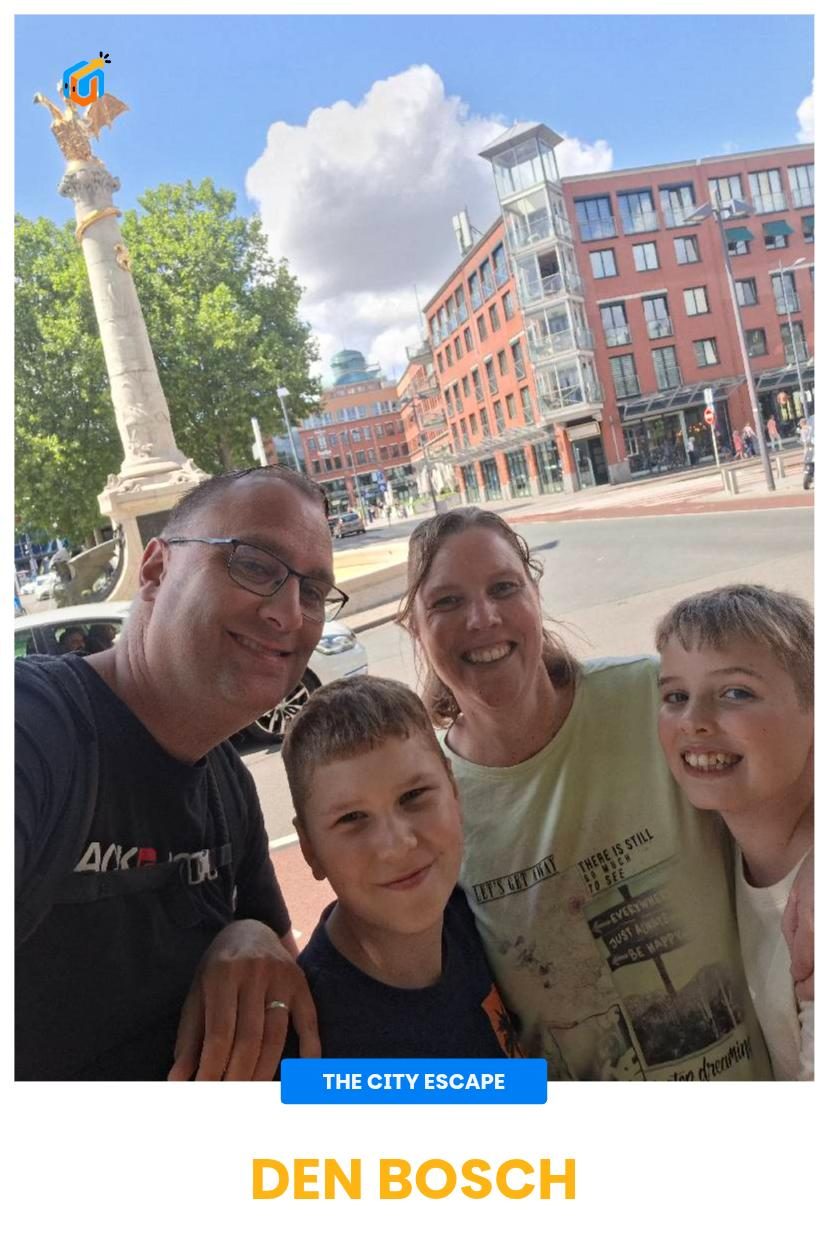 Groepsfoto bij review van CamKams