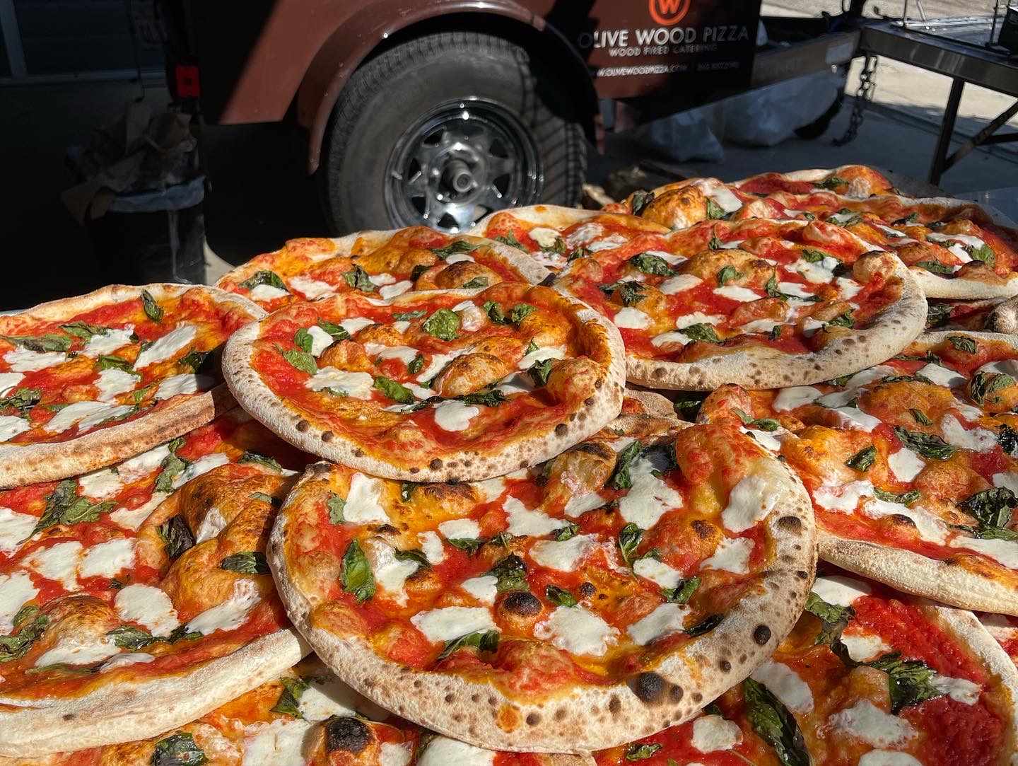 Olive Wood Pizza