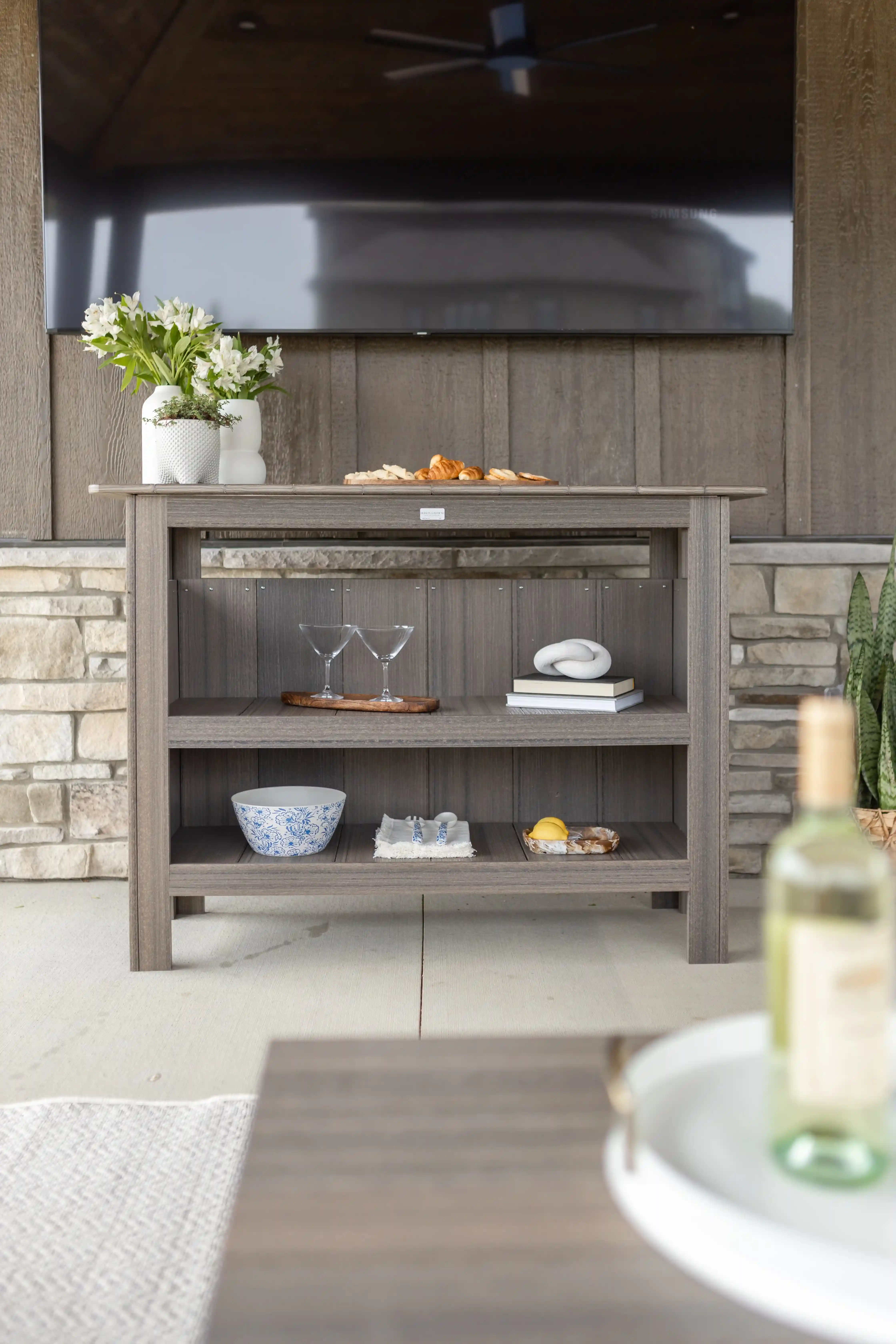 Bars and Buffet Tables