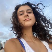 Letícia Moura