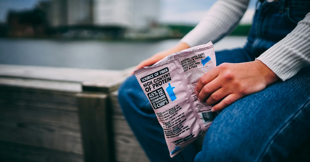 Food dataset vs API: which fits your app, store or research?