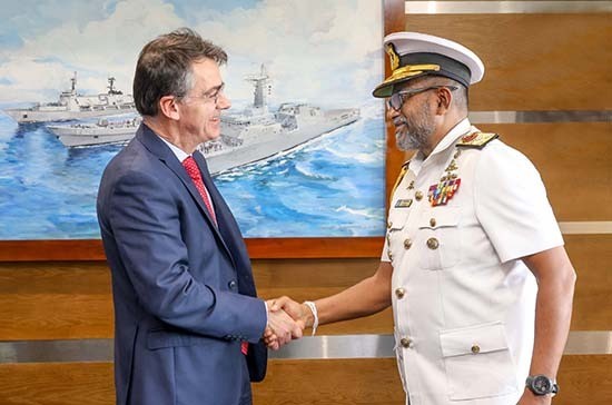 French Deputy Director of Defence meets with SL Navy Commander | The ...