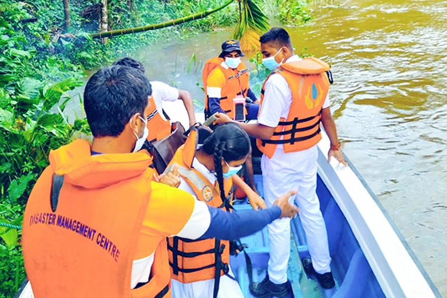Boats deployed to assist A/L candidates in flood hit areas | The Morning